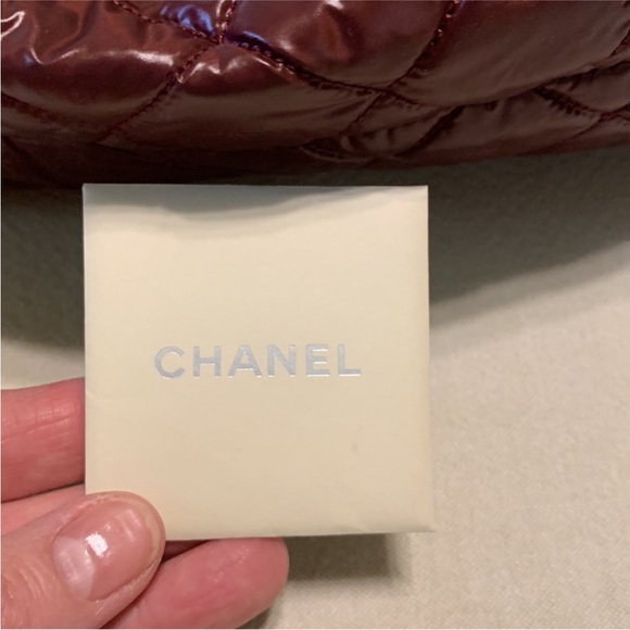 Auth CHANEL Coco Cocoon Nylon Puffer Bag *Reversible* - Picture 6 of 9